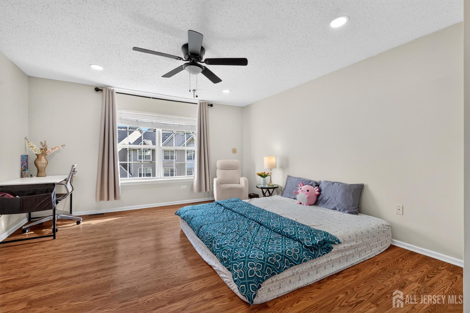 112 Prestwick Way Edison NJ 08820