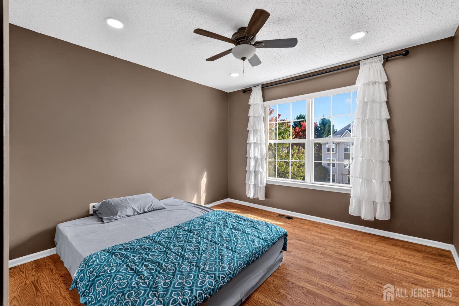 112 Prestwick Way Edison NJ 08820
