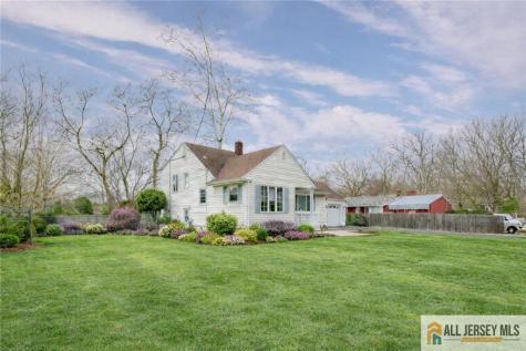 499 Old Stage Road Spotswood NJ 08884