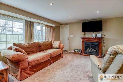 499 Old Stage Road Spotswood NJ 08884