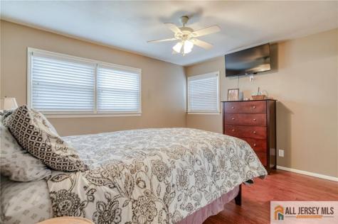 499 Old Stage Road Spotswood NJ 08884