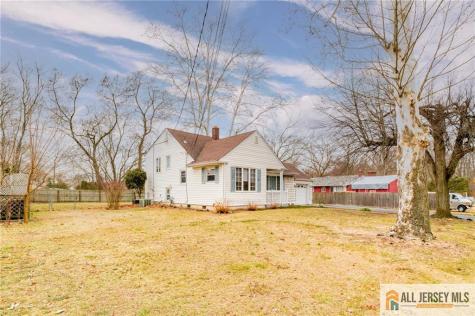 499 Old Stage Road Spotswood NJ 08884