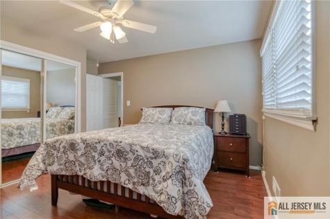 499 Old Stage Road Spotswood NJ 08884
