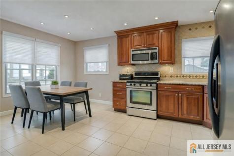 499 Old Stage Road Spotswood NJ 08884