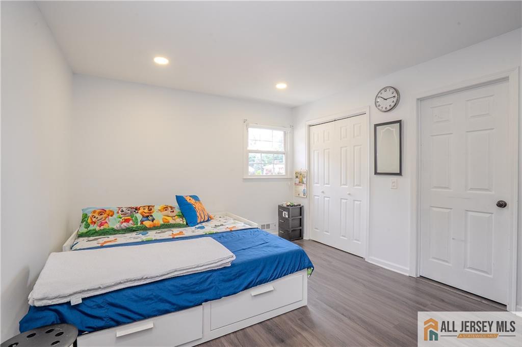 21 Pennington Avenue Colonia NJ 07067