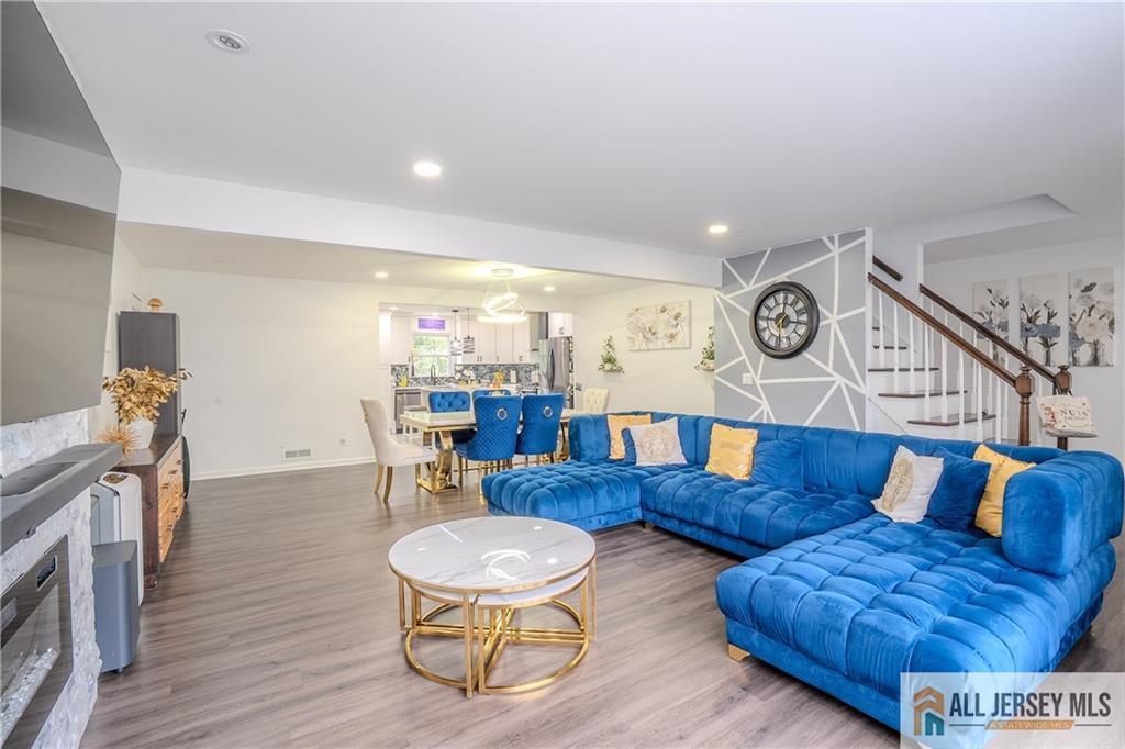 21 Pennington Avenue Colonia NJ 07067