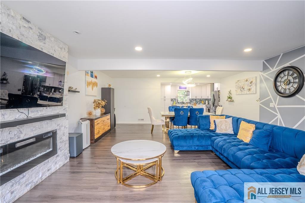 21 Pennington Avenue Colonia NJ 07067