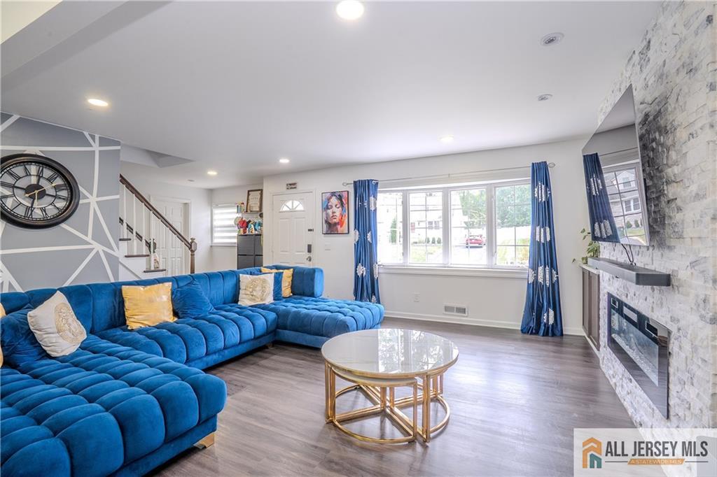 21 Pennington Avenue Colonia NJ 07067