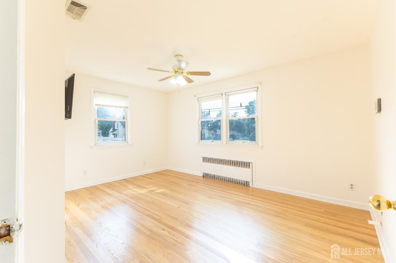 2 Hilltop Avenue Sayreville NJ 08879