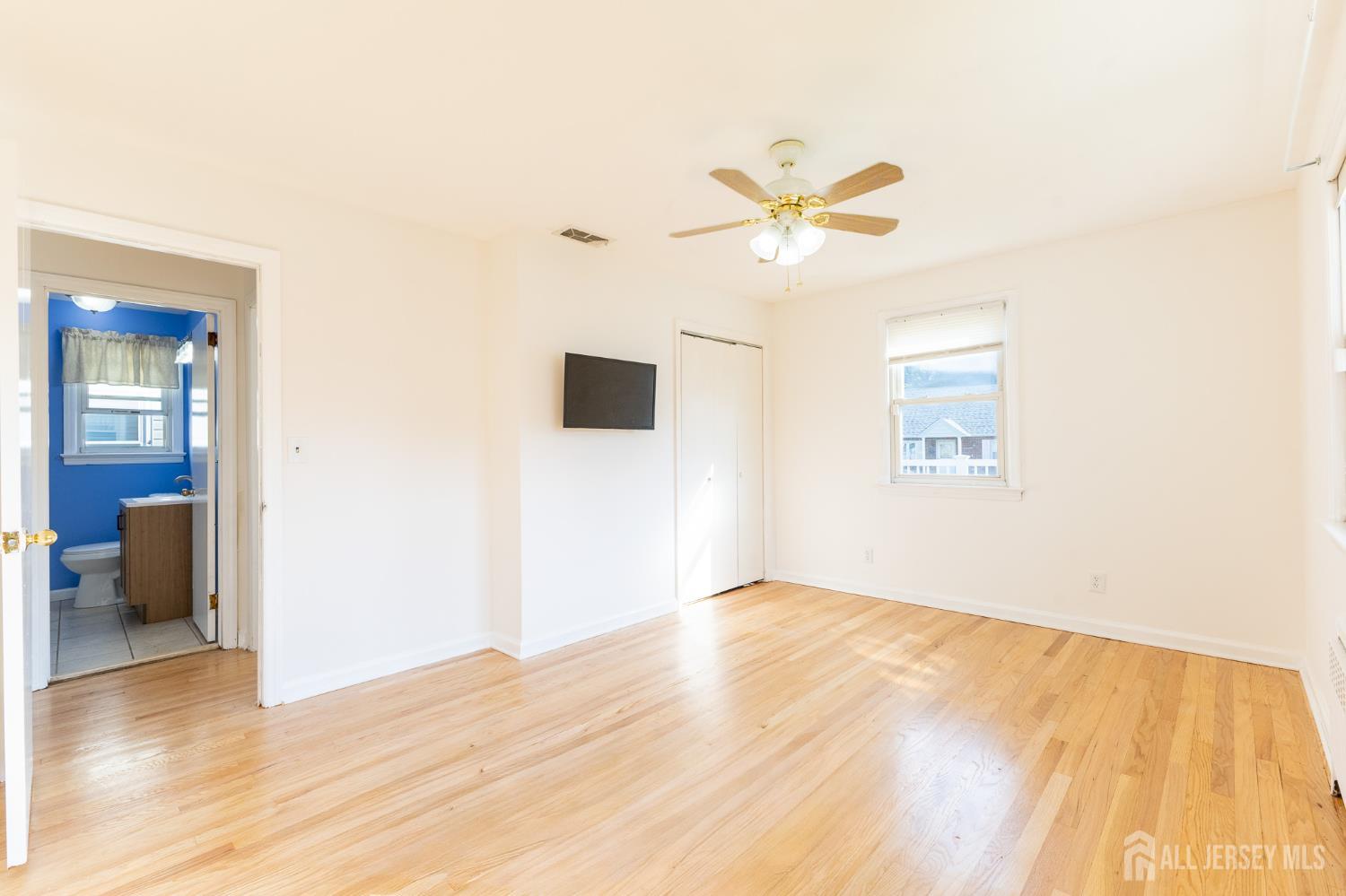 2 Hilltop Avenue Sayreville NJ 08879