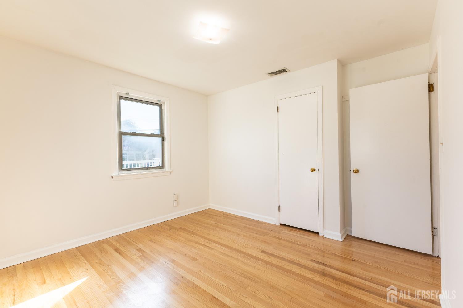 2 Hilltop Avenue Sayreville NJ 08879