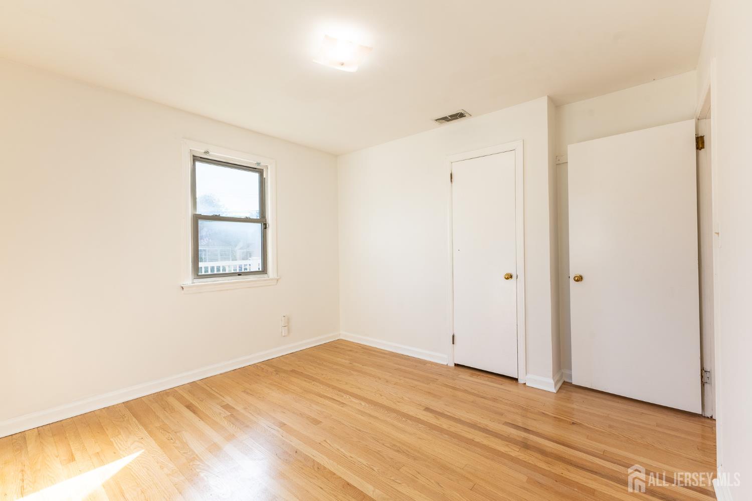 2 Hilltop Avenue Sayreville NJ 08879