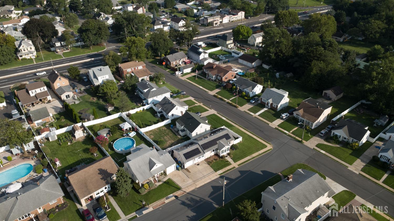 2 Hilltop Avenue Sayreville NJ 08879