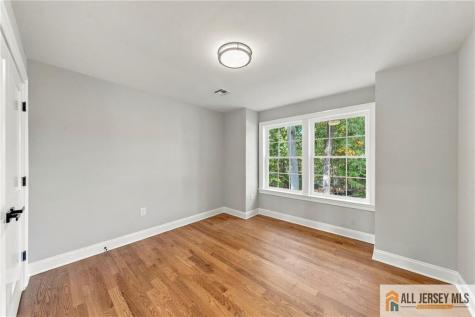 1 Montrose Avenue Colonia NJ 07067