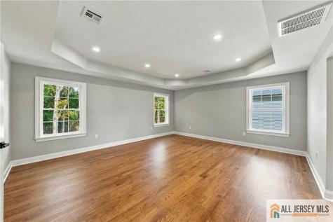 1 Montrose Avenue Colonia NJ 07067