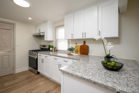 6 Avenue A Helmetta NJ 08828