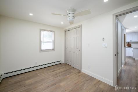 6 Avenue A Helmetta NJ 08828