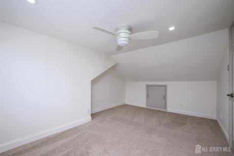 6 Avenue A Helmetta NJ 08828