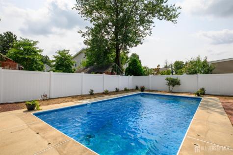 6 Avenue A Helmetta NJ 08828