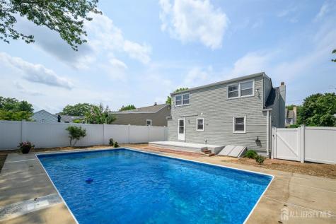 6 Avenue A Helmetta NJ 08828