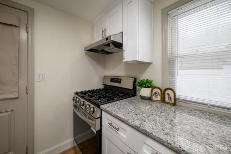 6 Avenue A Helmetta NJ 08828