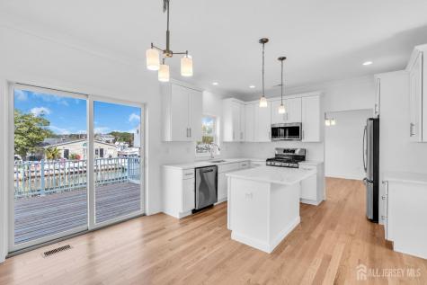 33 Pennsylvania Avenue Ocean Twp NJ 08758