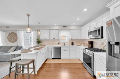 105 W Channel Way Lavallette NJ 08735