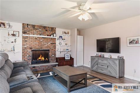 6 Hunterdon Avenue Monroe NJ 08831