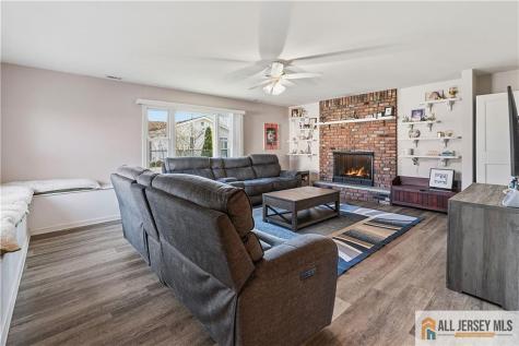 6 Hunterdon Avenue Monroe NJ 08831