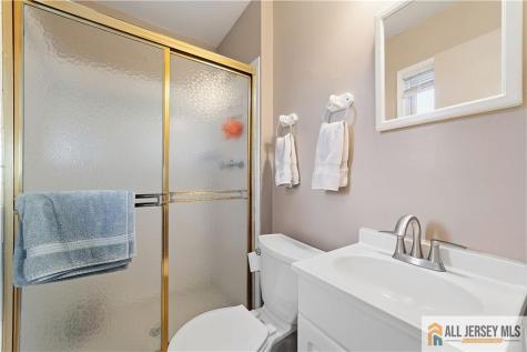 6 Hunterdon Avenue Monroe NJ 08831