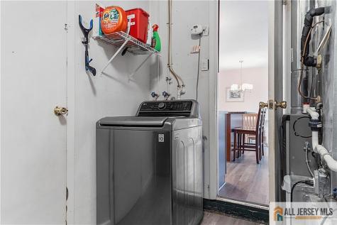 6 Hunterdon Avenue Monroe NJ 08831