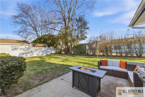 6 Hunterdon Avenue Monroe NJ 08831