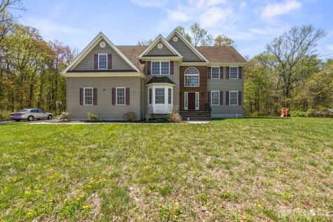 39 Friendship Road Cranbury NJ 08512