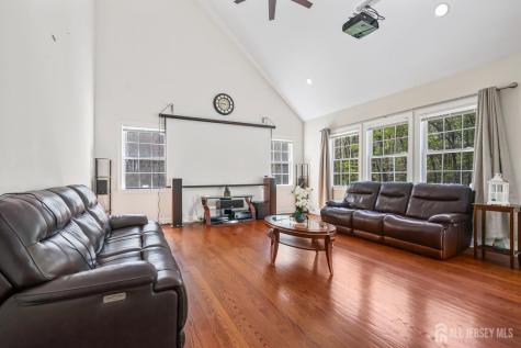 39 Friendship Road Cranbury NJ 08512