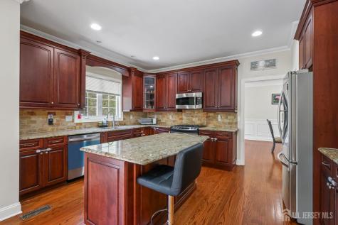39 Friendship Road Cranbury NJ 08512