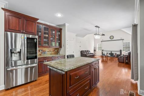 39 Friendship Road Cranbury NJ 08512