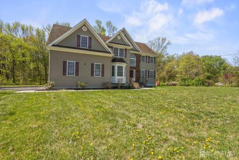 39 Friendship Road Cranbury NJ 08512