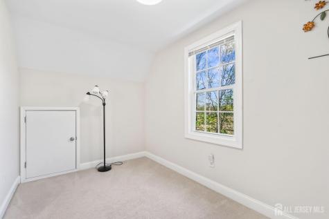 39 Friendship Road Cranbury NJ 08512