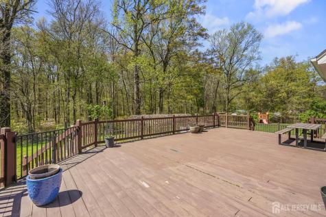 39 Friendship Road Cranbury NJ 08512