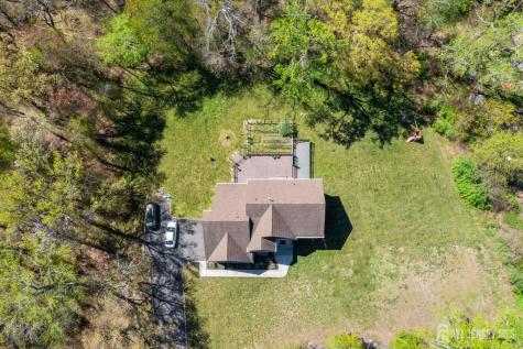 39 Friendship Road Cranbury NJ 08512