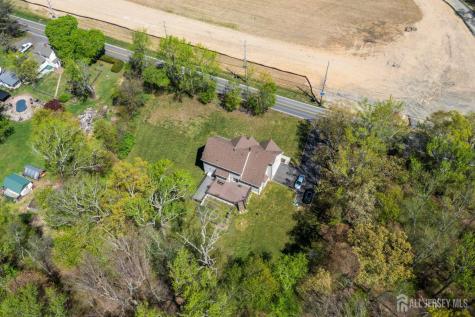 39 Friendship Road Cranbury NJ 08512