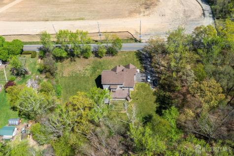 39 Friendship Road Cranbury NJ 08512
