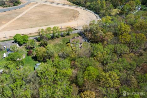 39 Friendship Road Cranbury NJ 08512