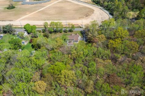 39 Friendship Road Cranbury NJ 08512