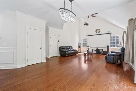 39 Friendship Road Cranbury NJ 08512