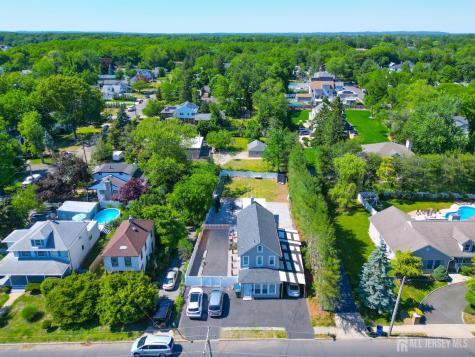377 W Park Avenue W Oakhurst NJ 07755