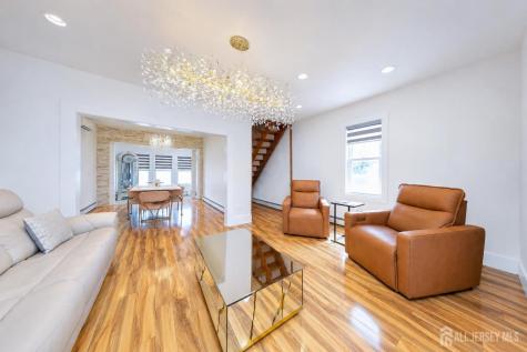 377 W Park Avenue W Oakhurst NJ 07755