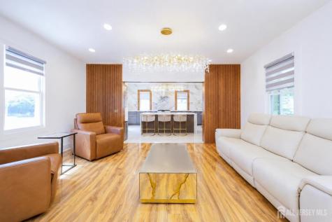 377 W Park Avenue W Oakhurst NJ 07755