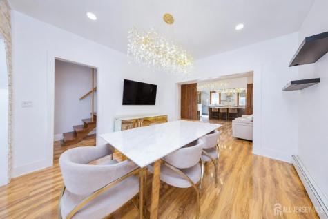 377 W Park Avenue W Oakhurst NJ 07755