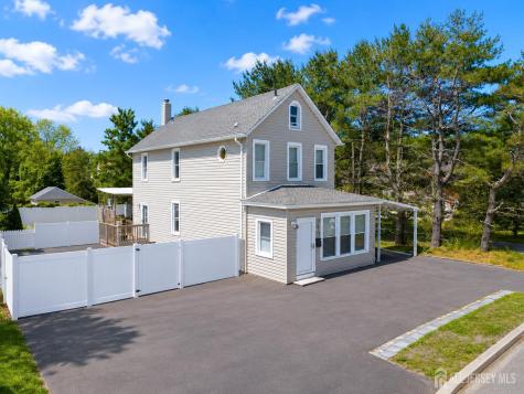 377 W Park Avenue W Oakhurst NJ 07755
